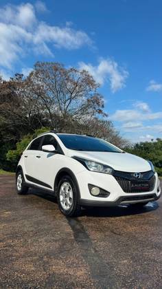 HYUNDAI HB20X 1.6 16V PREMIUM FLEX 4P AUTOMÁTICO HYUNDAI HB20X 1.6 16V PREMIUM FLEX 4P AUTOMÁTICO